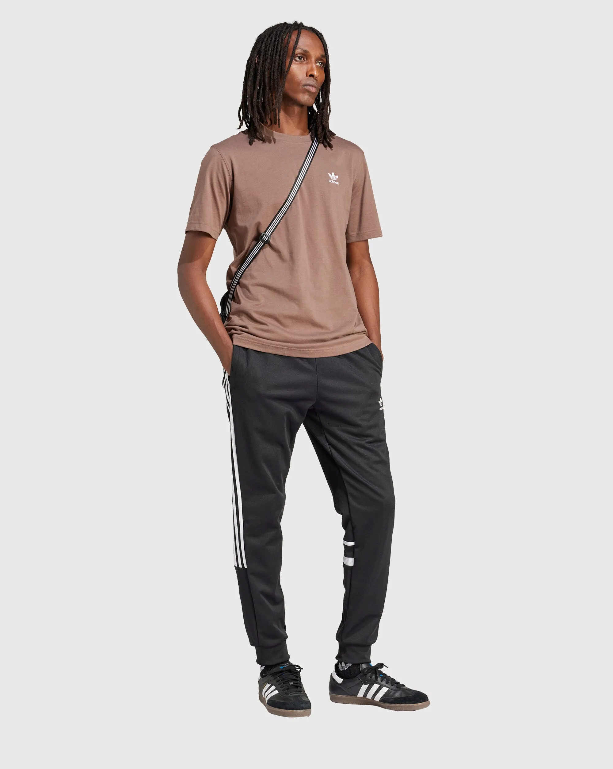 Adidas Originals T-Shirt Trefoil Essentials Marrone Uomo