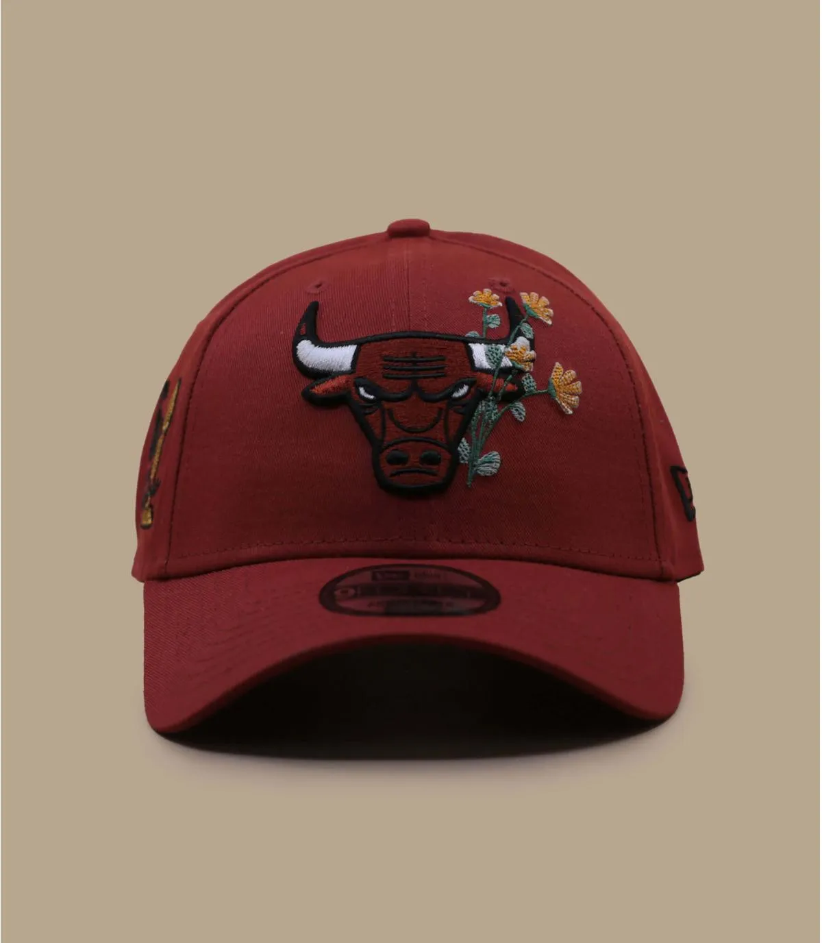 Cappellino baseball tori rosso con fiori  Cappellino Flower Icon 9Forty Chicago Bulls     