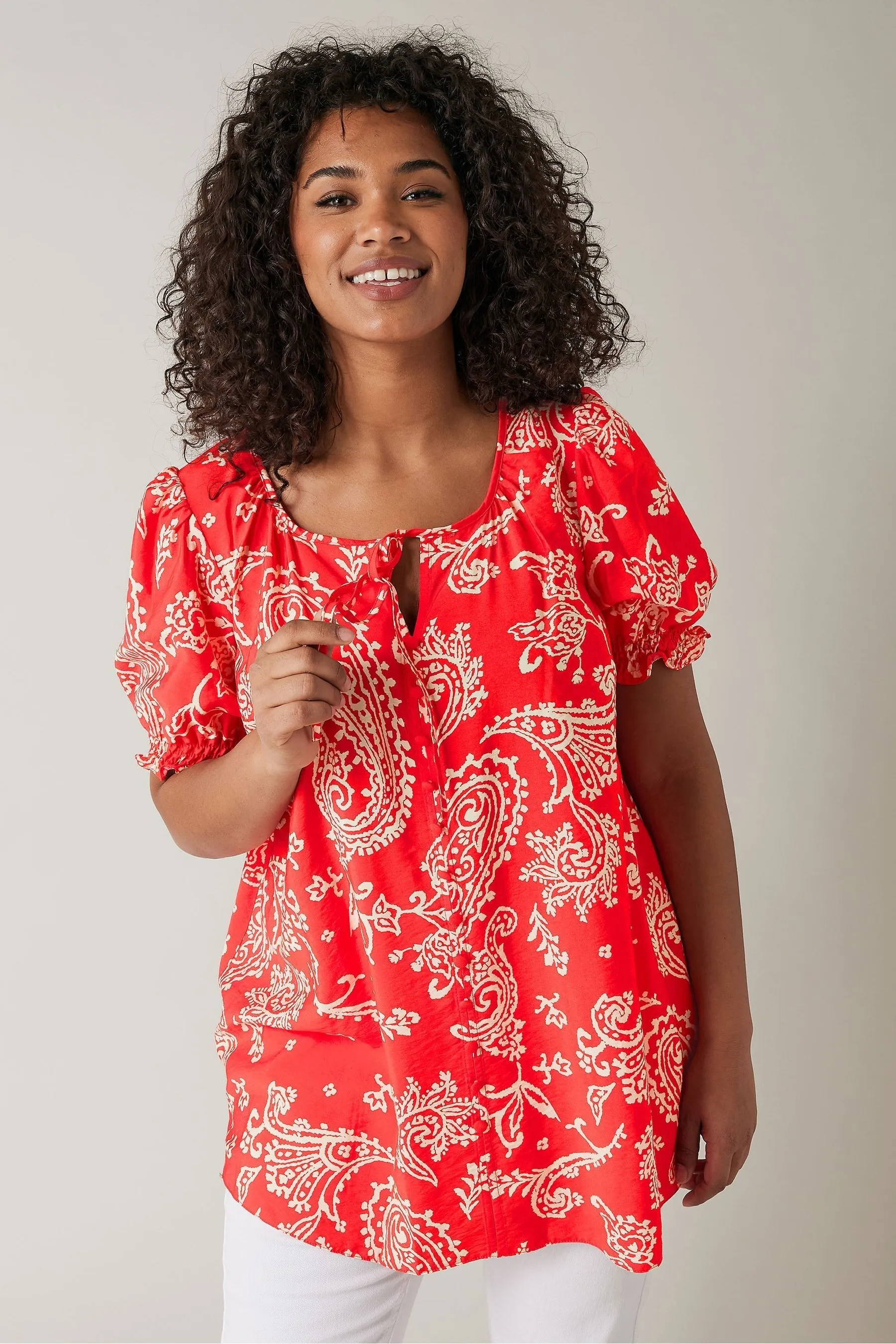 Evans Curve - Blusa Stampa allacciata al collo con stampa cachemire    