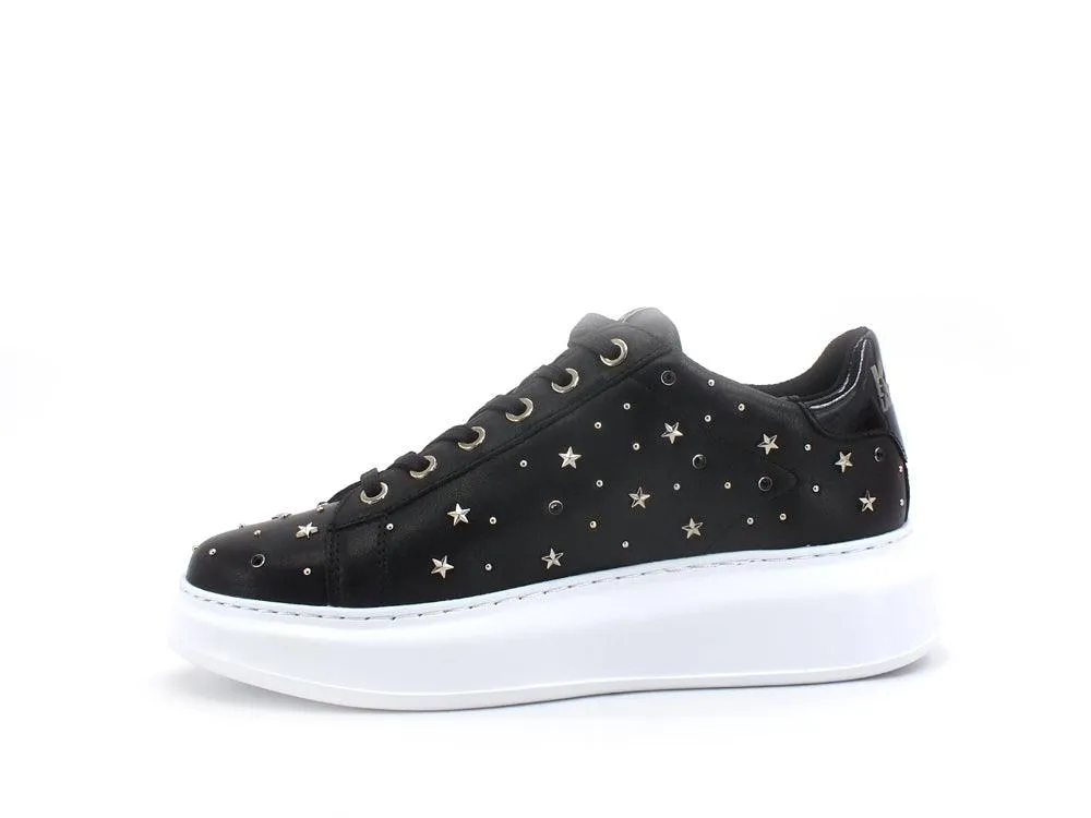 KARL LAGERFELD Kapri Charm Sneaker Borchie Star Black Gold KL62579