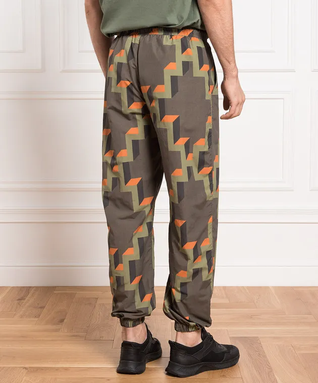 Marcelo Burlon Joggers kaki con stampa logo TEMPERA CROSS CMCA172F22FAB002